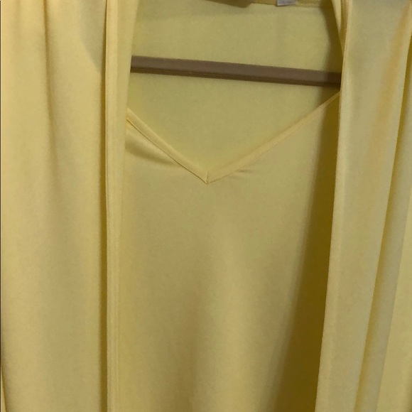 Yellow blouse - Picture 3 of 4